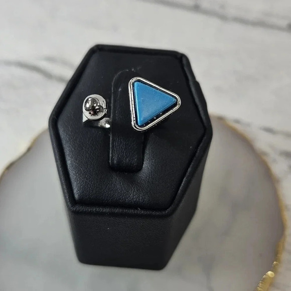 Simple Blue Arrow Adjustable Fashion Ring A42 - Picture 2 of 6